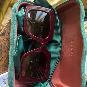 Gucci oversized sunglasses